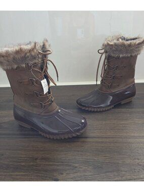 NWT Free Choice by Elis Size 8 Brown Faux Fur Lace Up Duck Snow Boots